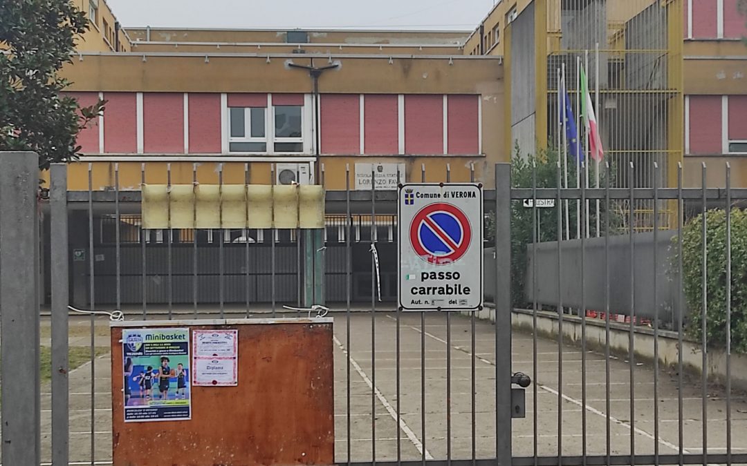 Scuola Media Fava di Porto San Pancrazio in completo degrado